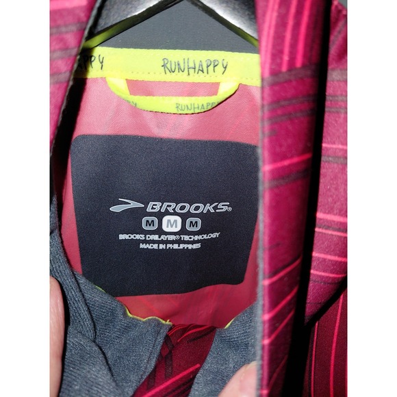 Brooks Womens Run Happy DriLayer Full Zip Running Jacket Burgundy Pink Size M - Picture 5 of 8
